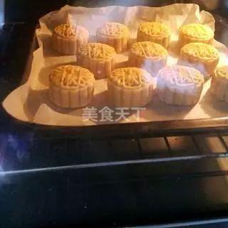 网红爆料月饼怎么做的视频,月饼制作全过程大公开
